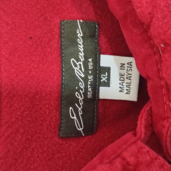 SLIGHTLY USED EDDIE BAUER CORDUROY SIZE XL COLOR RED LONG SLEEVE 100% COTTON - Picture 2 of 9